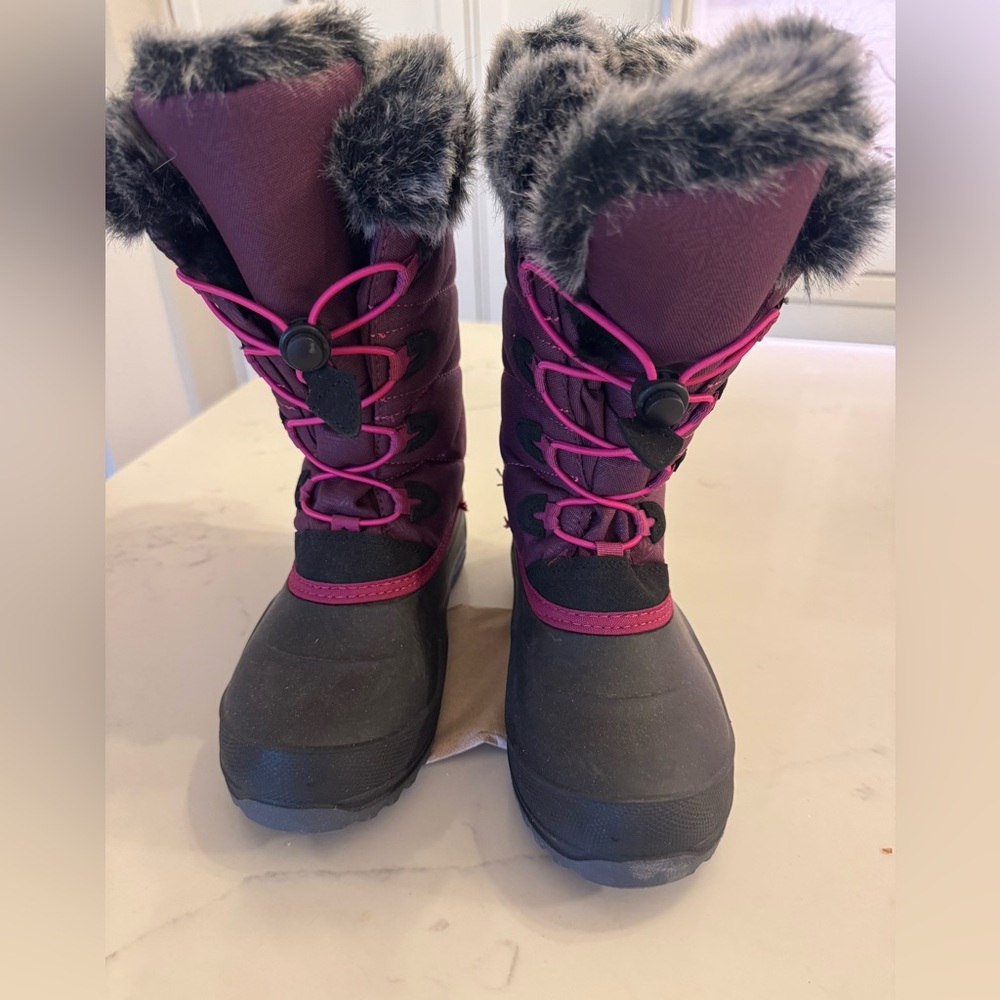 Kamik Girls Snow Boots LIKE NEW size 5